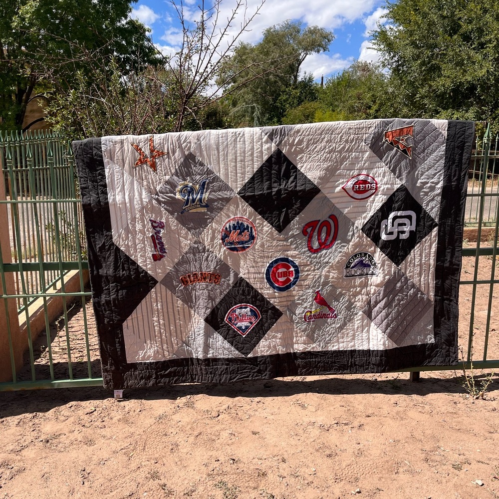 Pottery Barn Teen Vintage MLB Full Quilt